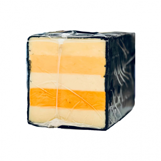 Saxonshire 5-Layer Cheese in Black Wax