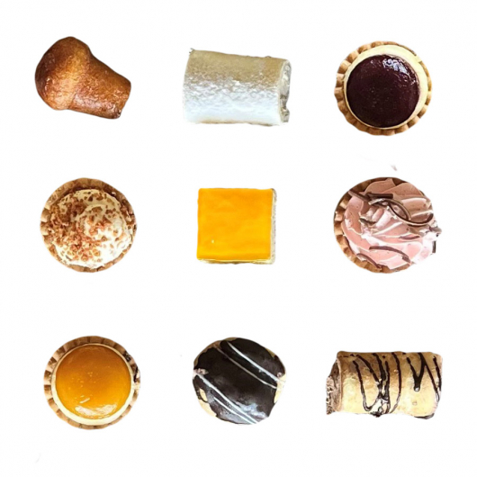 Mignon Assorted Miniature Pastries